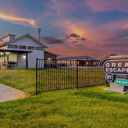 Great Escapes Rv Resort Bryan College Station 외부 사진
