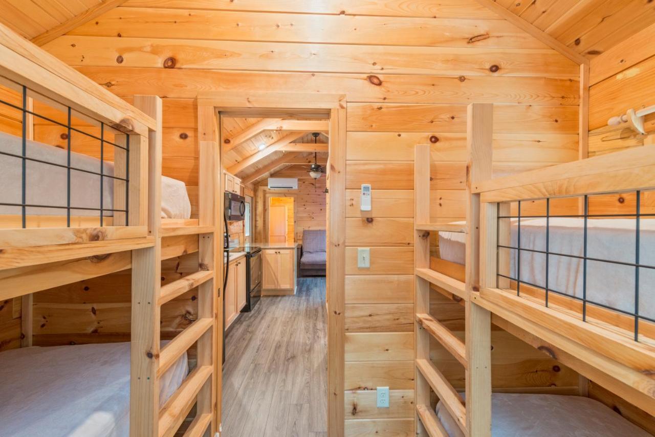 Great Escapes Rv Resort Bryan College Station 외부 사진