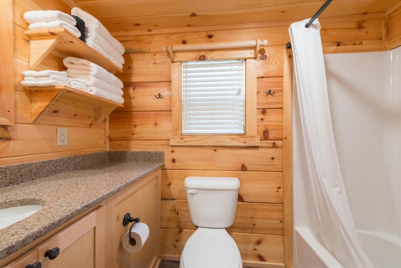 Great Escapes Rv Resort Bryan College Station 외부 사진