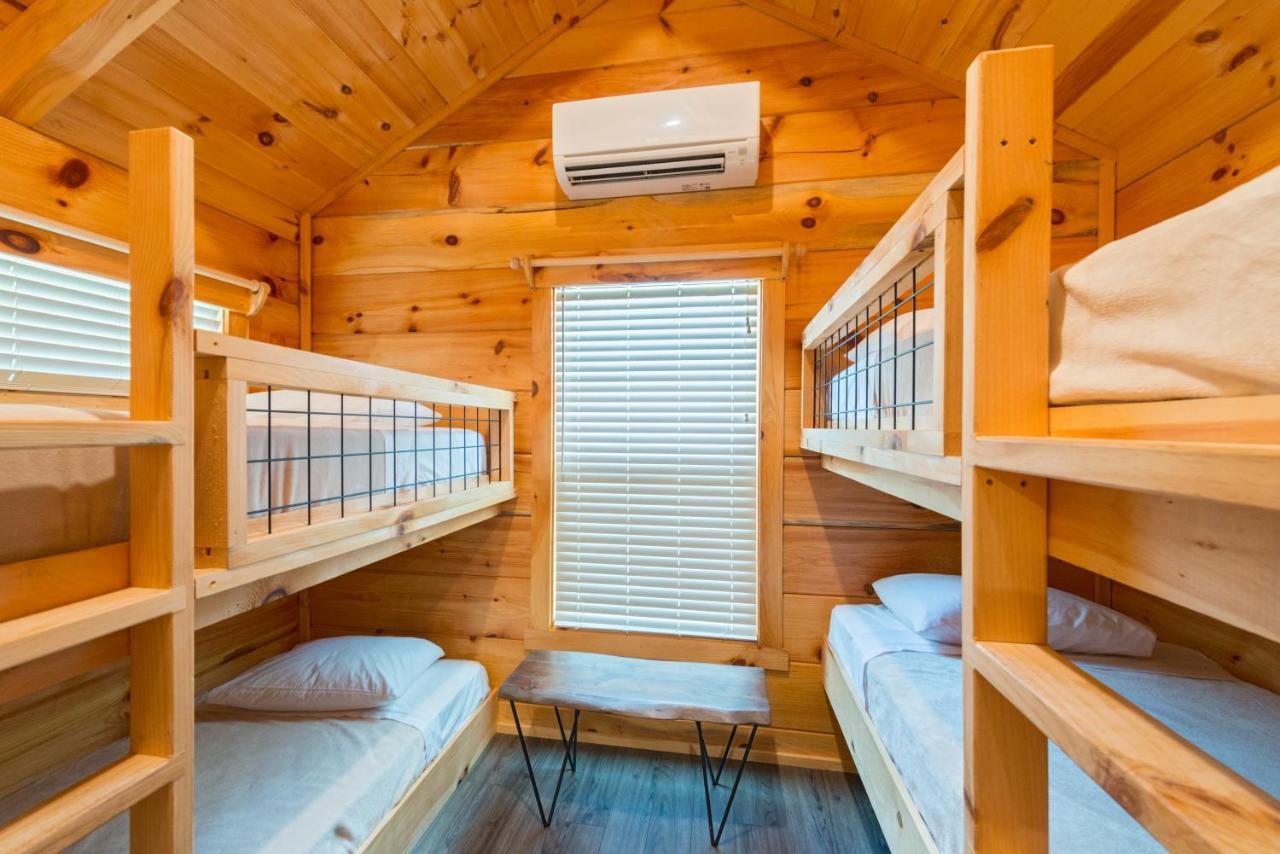 Great Escapes Rv Resort Bryan College Station 외부 사진