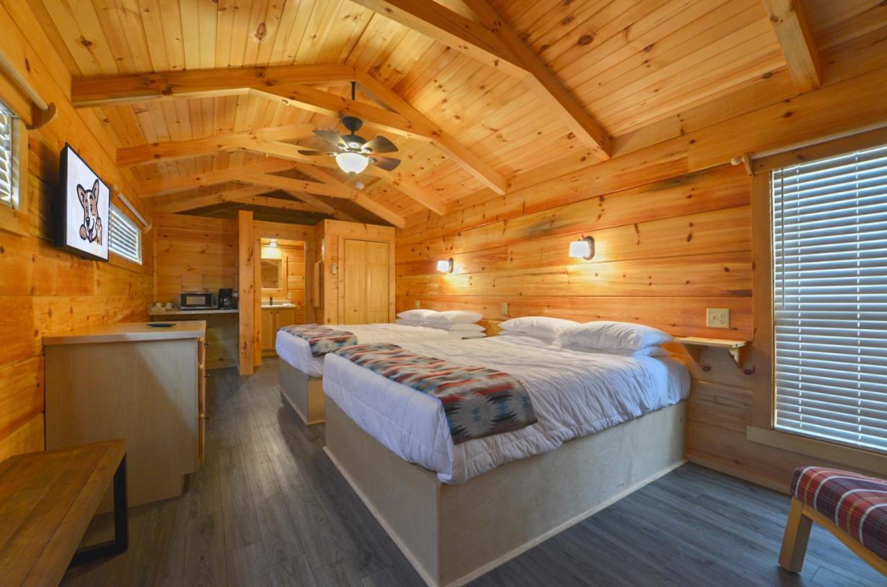 Great Escapes Rv Resort Bryan College Station 외부 사진