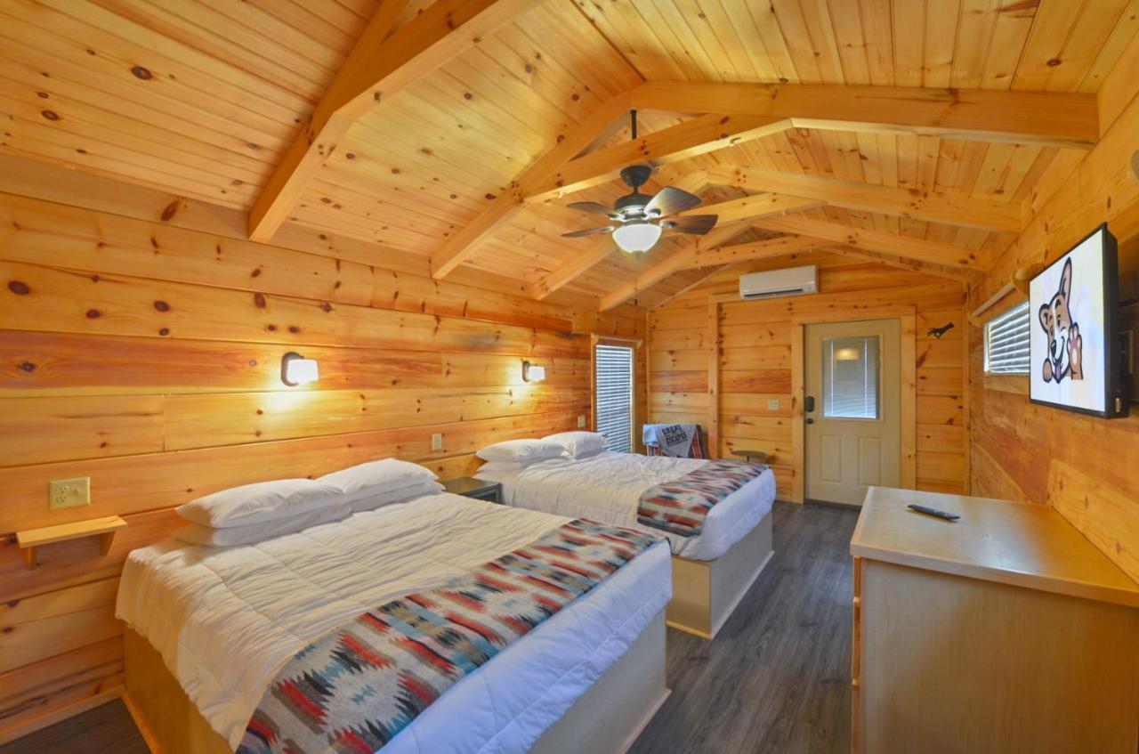 Great Escapes Rv Resort Bryan College Station 외부 사진