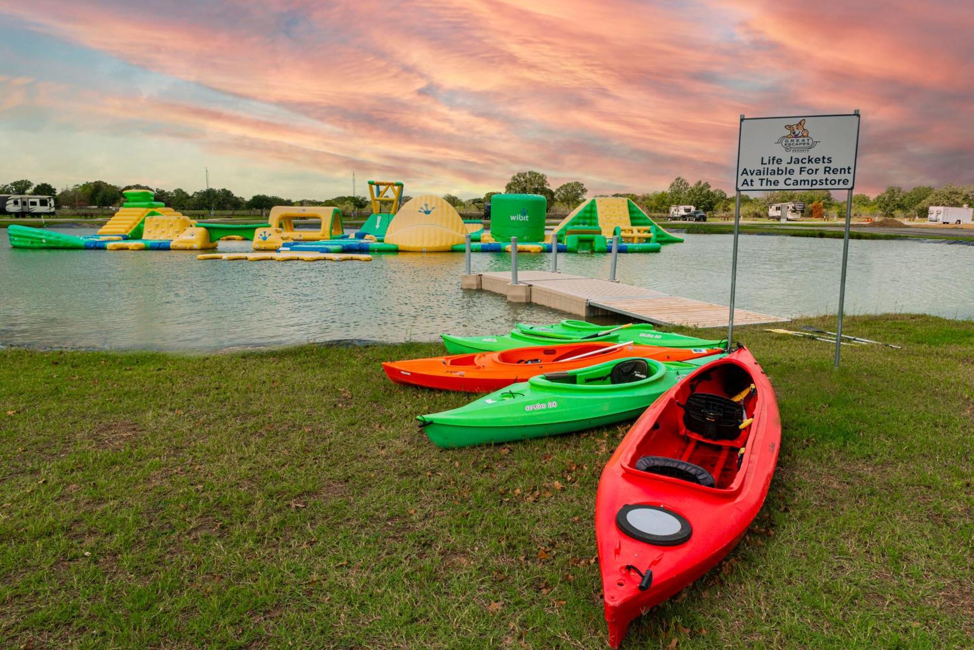 Great Escapes Rv Resort Bryan College Station 외부 사진